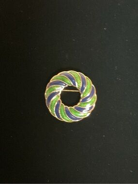 VTG MMA CN CINER Enamel Twist Wreath Brooch in Green and Blue